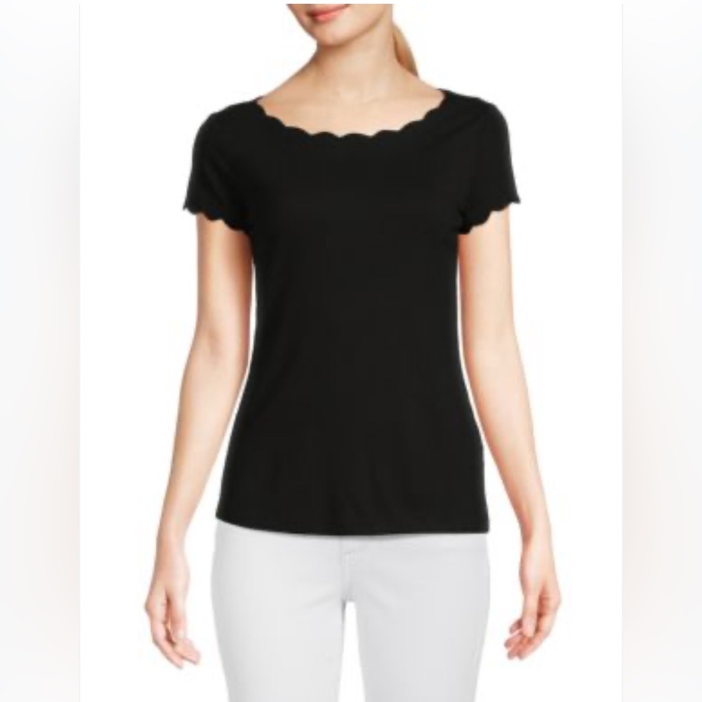 Tahari Black Scallop Short Sleeve Top. Women’s XS. Comfy & Adorable!